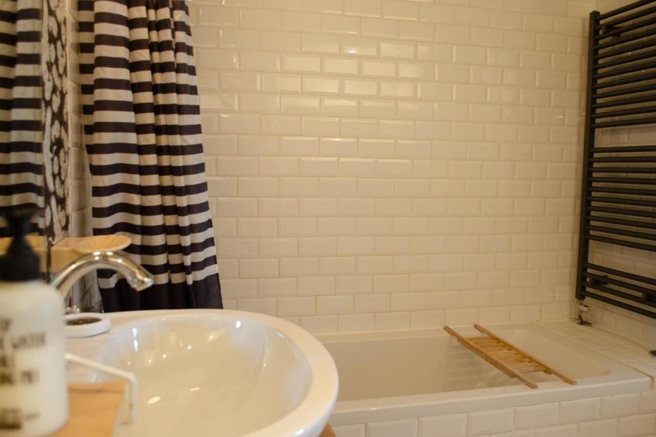 Apartament Chez Julie - Metro Garibaldi - University Lyon Zewnętrze zdjęcie
